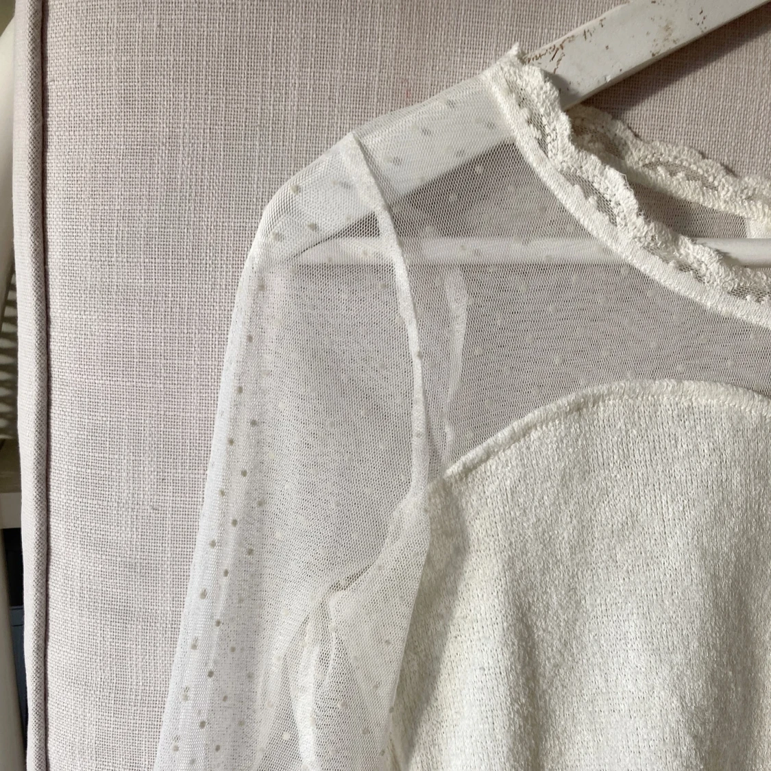 Vit spetsblus från Liz Lisa - 2