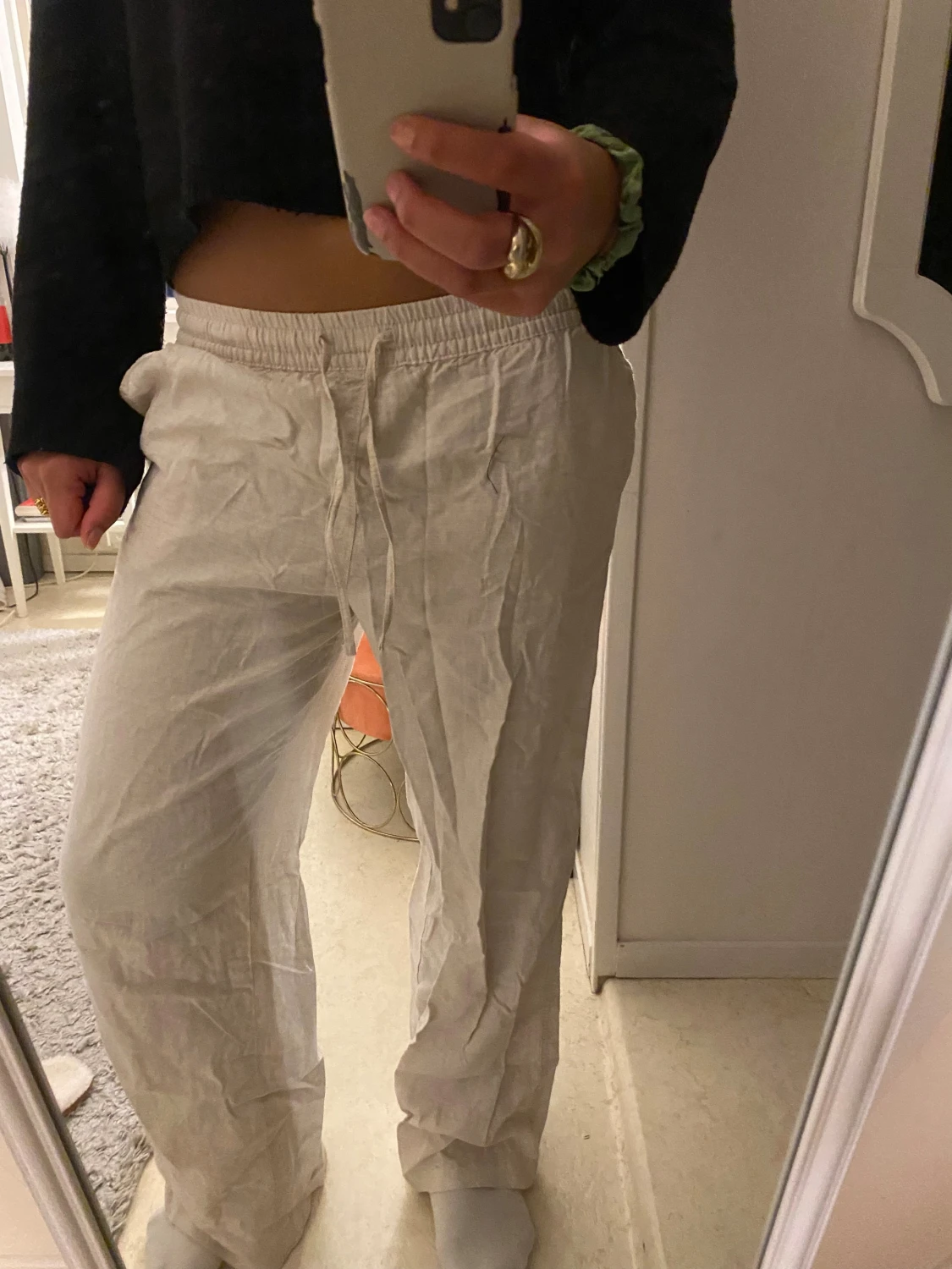 Vita/beiga linnebyxor med snörning - 1