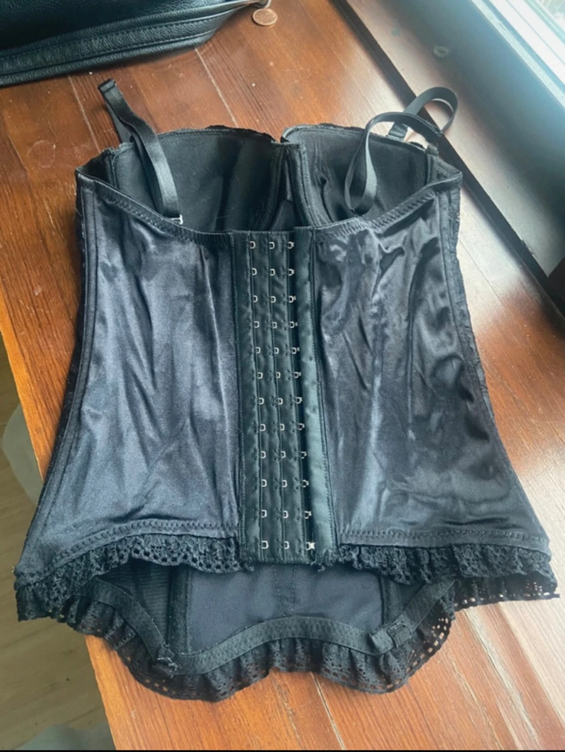 Svart korsett  - 4