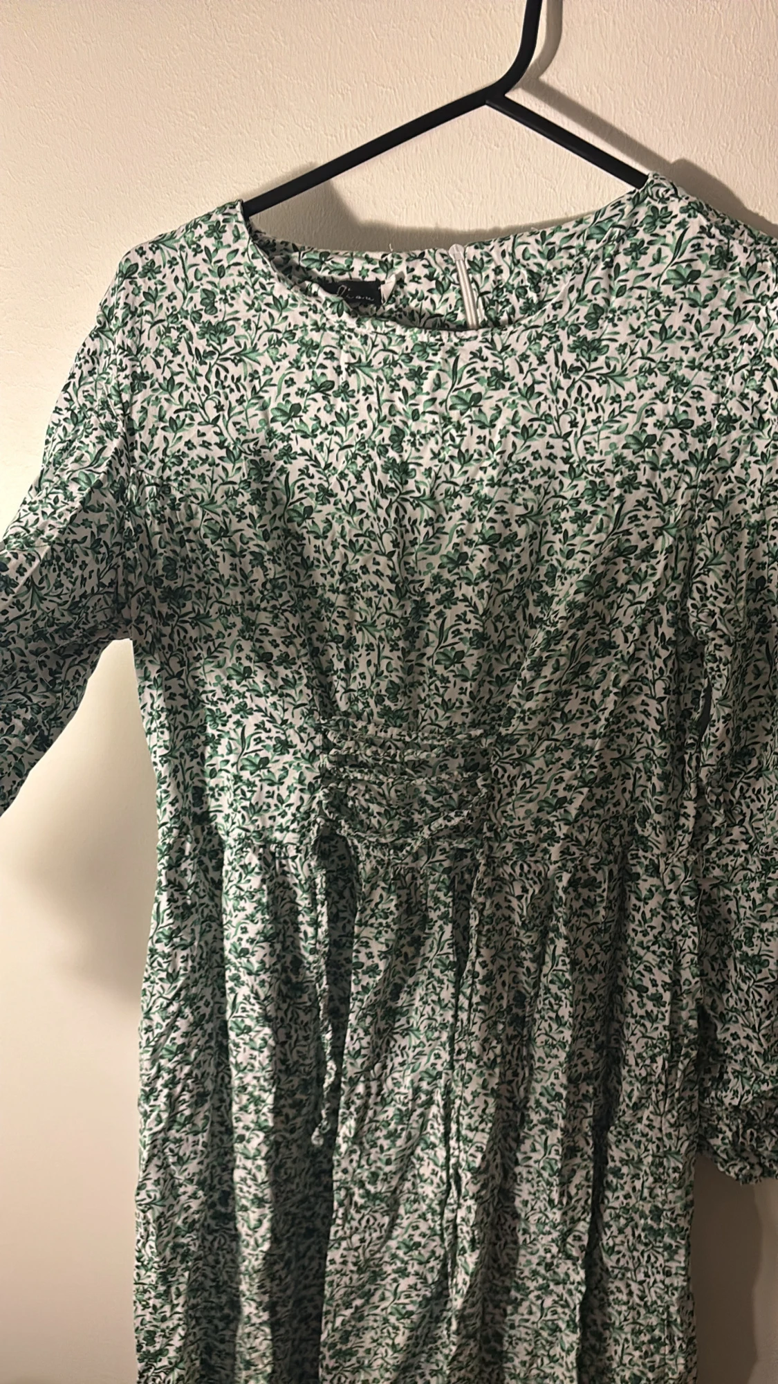 Grönblommig långklänning med knyt - 1