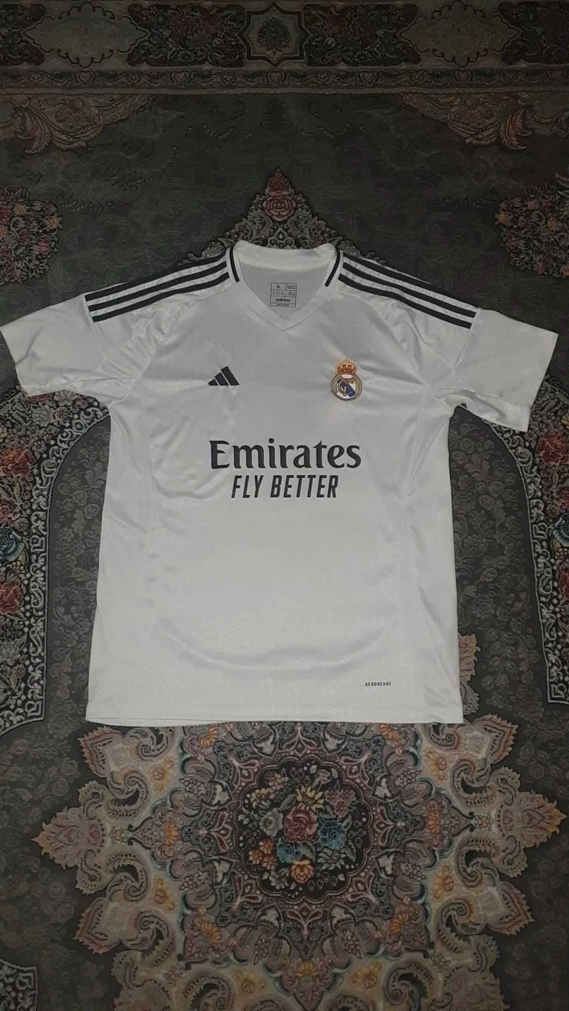 Real Madrid Mbappé 9 Adidas fotbollströja [Användt 3 gånger]