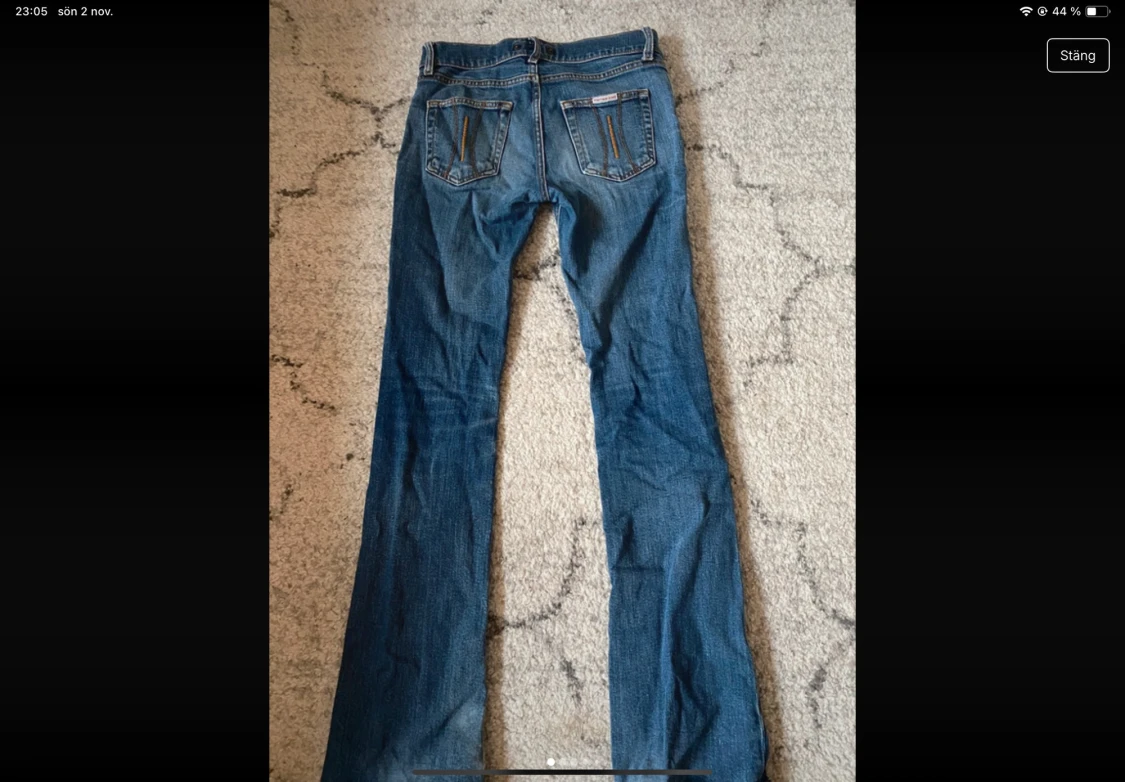 Blå bootcut jeans från Fornarina