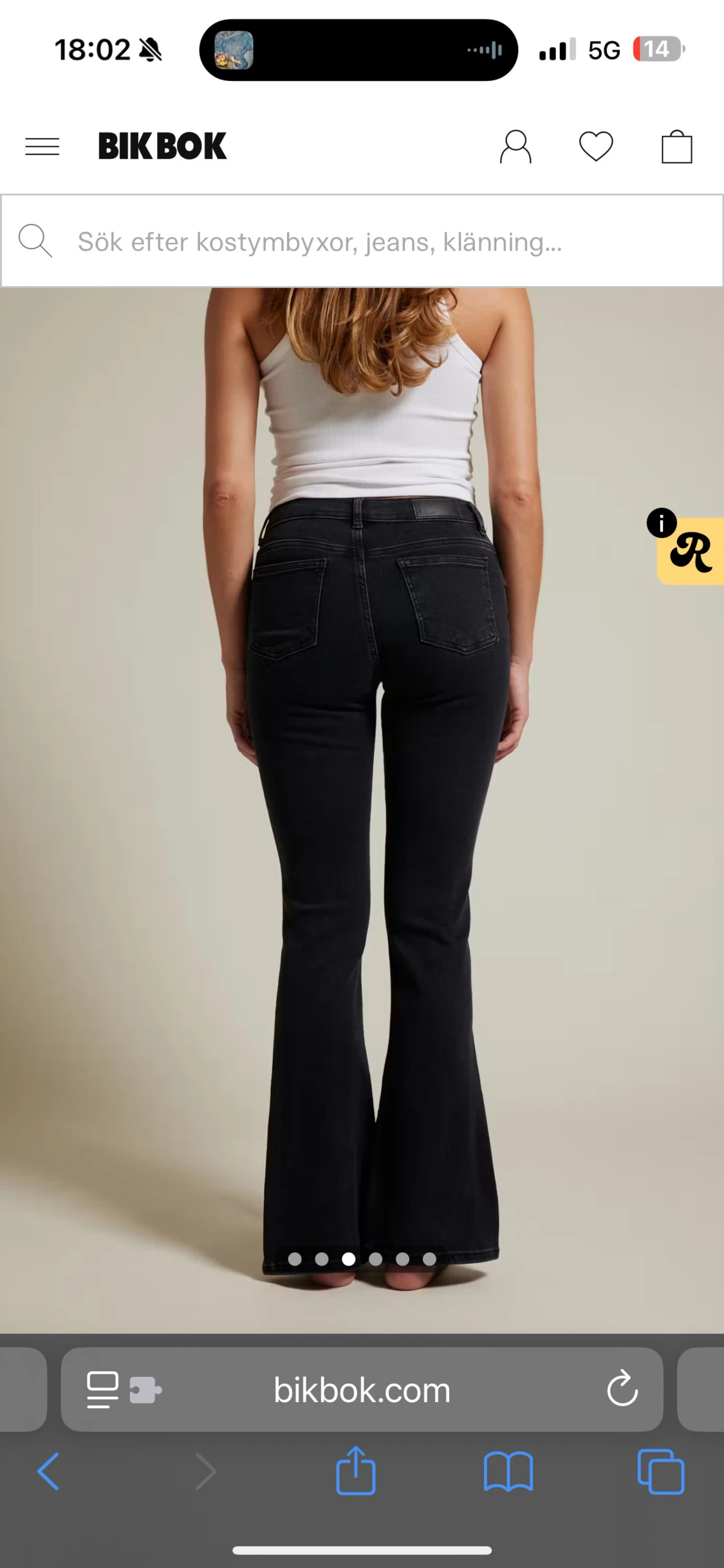 Svarta bootcut jeans från Bik Bok - 1