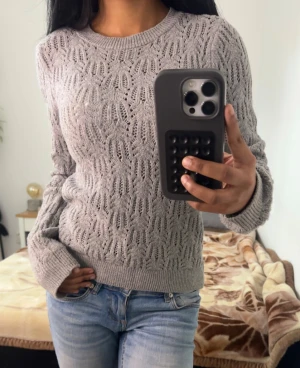 Stickad tröja - Mysig stickad tröja perfekt för höst/vintern med jätte mjuk material 