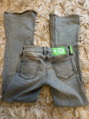 Cheap monday booty bei - Storlek 26/32, använda en gång🩷 säljer då de är för långa på mig