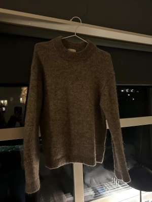 Hm wool/alpacka blend - Beige/brun stickad tröja från hm i bra skick! 💓