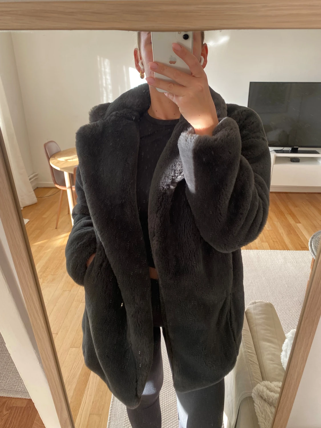 Marinblå pälsjacka från Zara  - 3