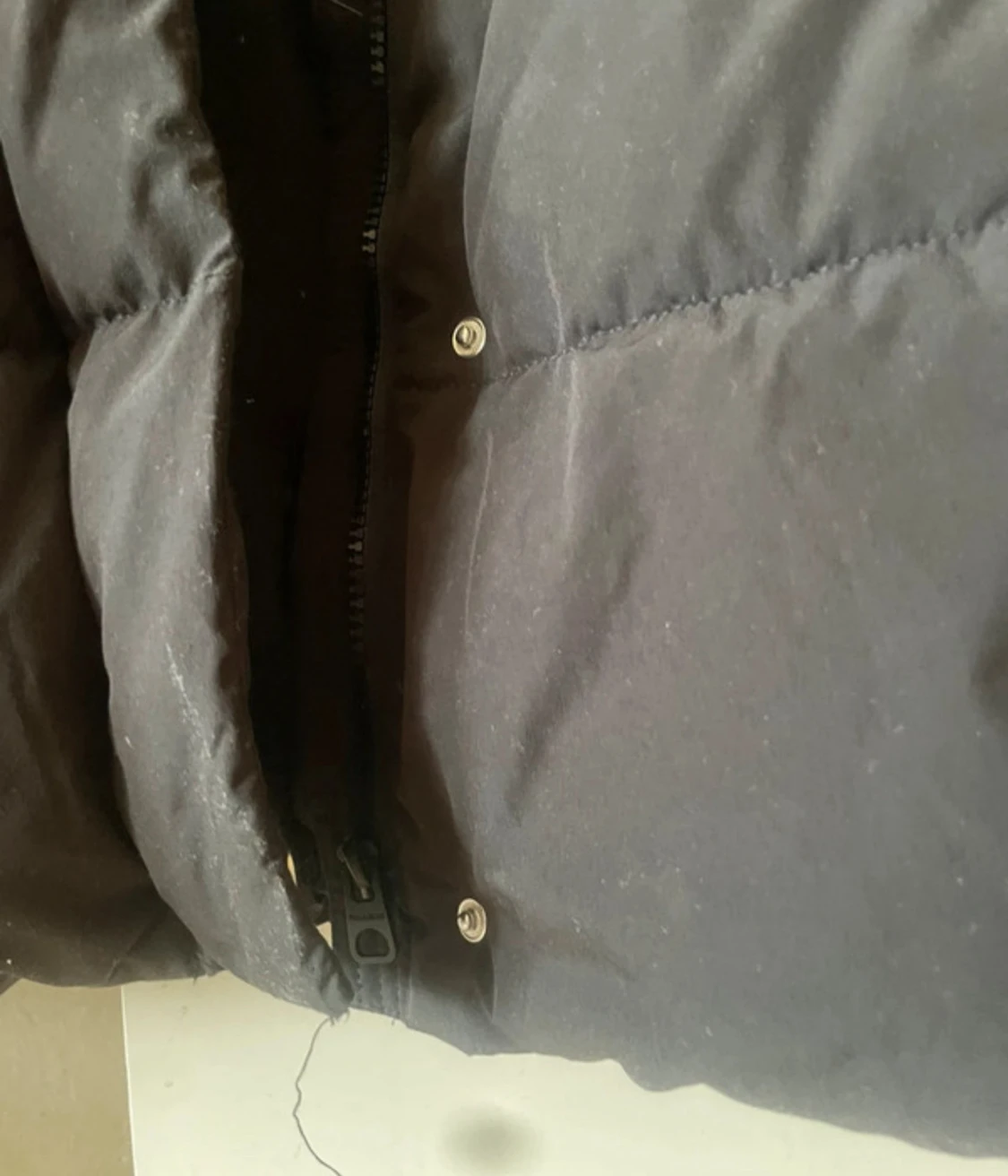 Svart pufferjacka från Pull&Bear - 3