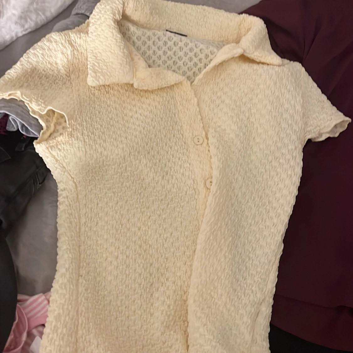  Superfin, vårig tröja, ljusgul med krage  - 2