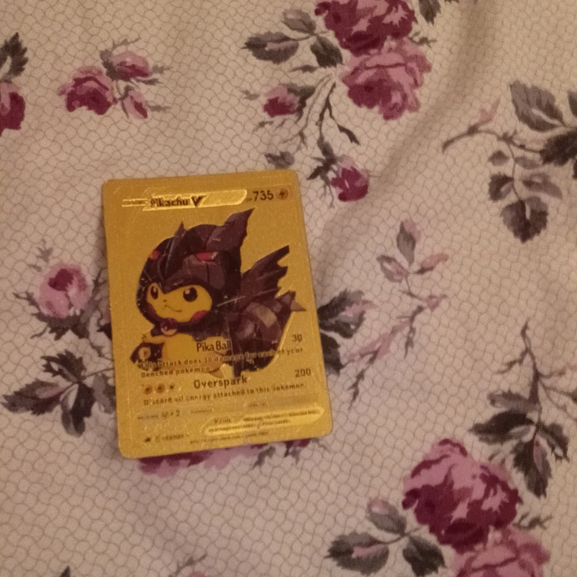 Pikachu V (Guld Pokémonkort)