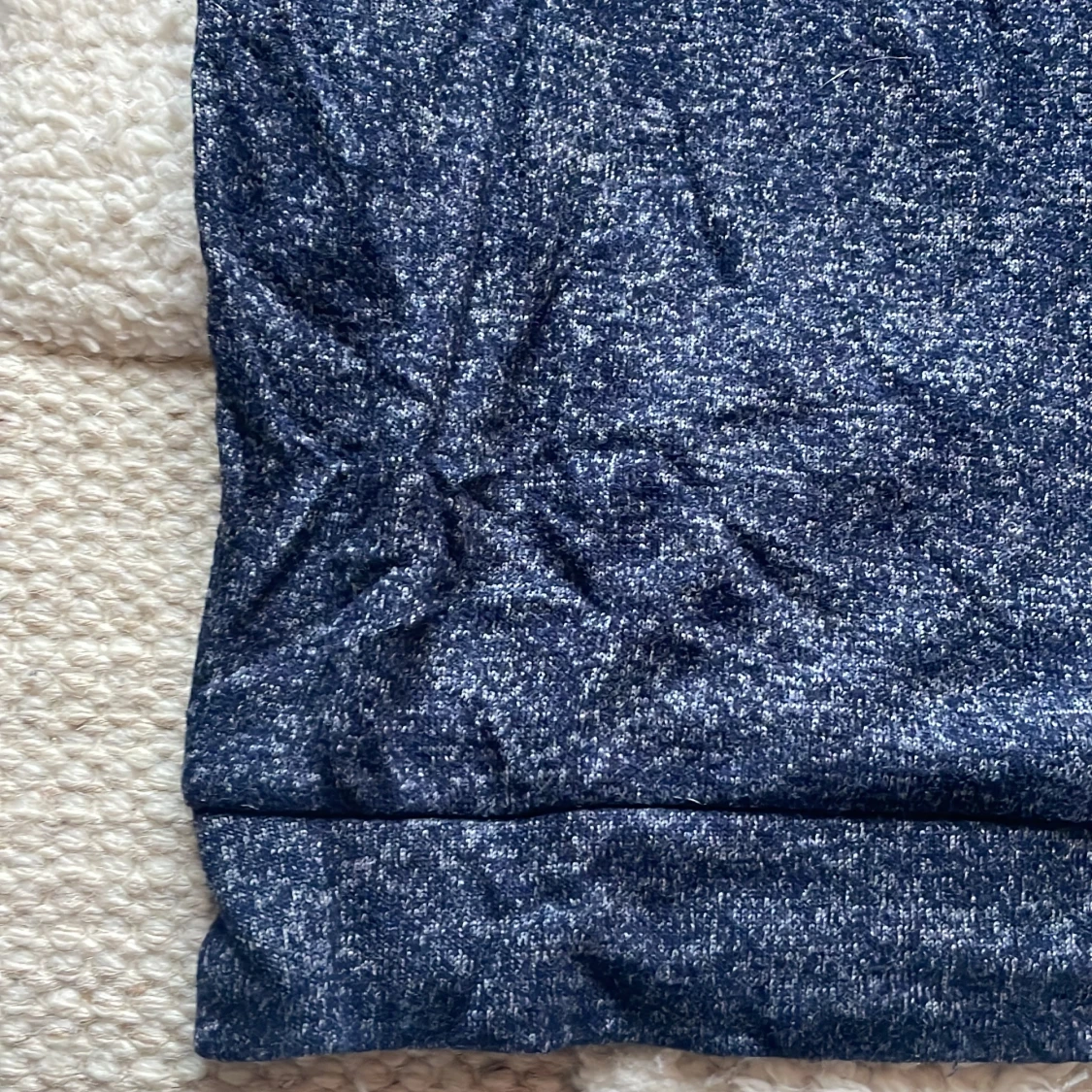 Mörkblå långärmad tröja - 2