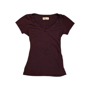 Hollister topp - Mörklila Hollister topp i storlek XS!