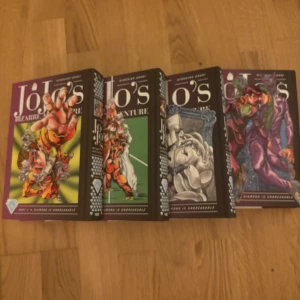 Jojo’s Bizarre Adventure Part 4 - Säljer hela min samling av JJBA mangaböcker då mitt intresse avtagit 😊Dessa fyra böcker är bok 6-9 av Part 4 Diamond is Unbreakable. Böckerna är i nyskick men saknar prislapp. De säljs nu för ca 300kr men pris kan alltid diskuteras vid snabb affär. Priset är/bok. Skriv gärna vid frågor, tack 😁