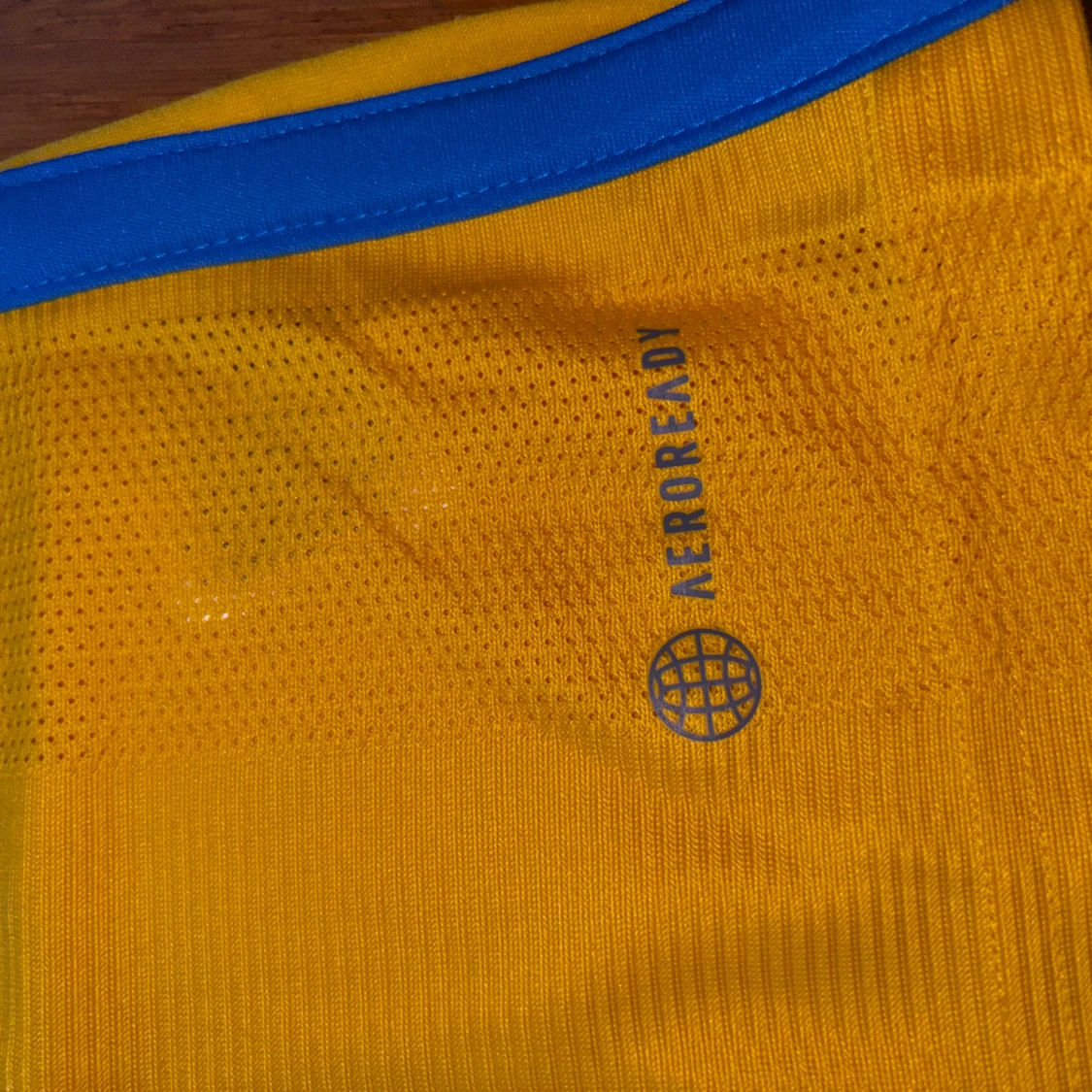 Svenska landslagets fotbollströja Adidas M - 3