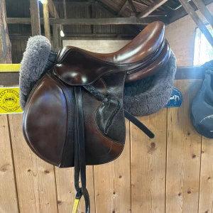 Equipe stigläder  - Equipe stigläder i 135 cm, bruna.