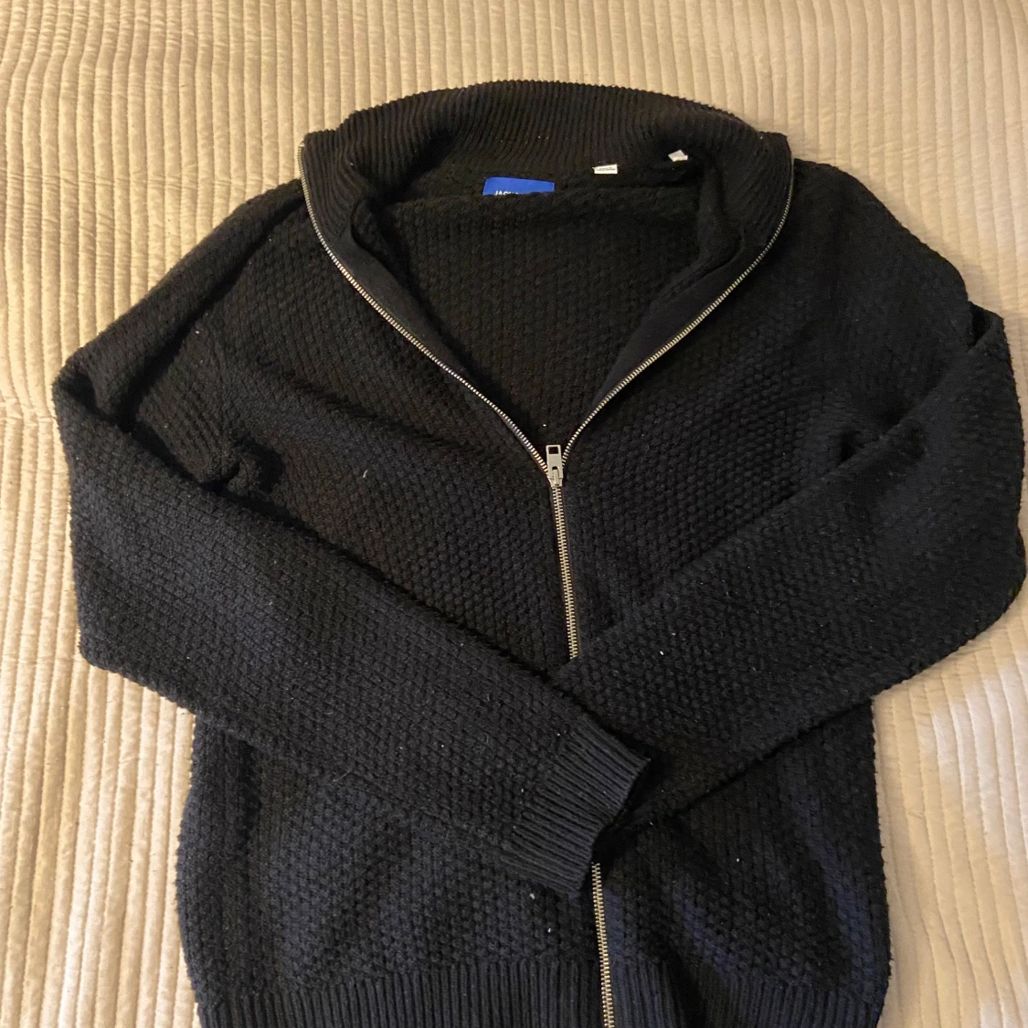 Svart stickad kofta från Jack & Jones - 1