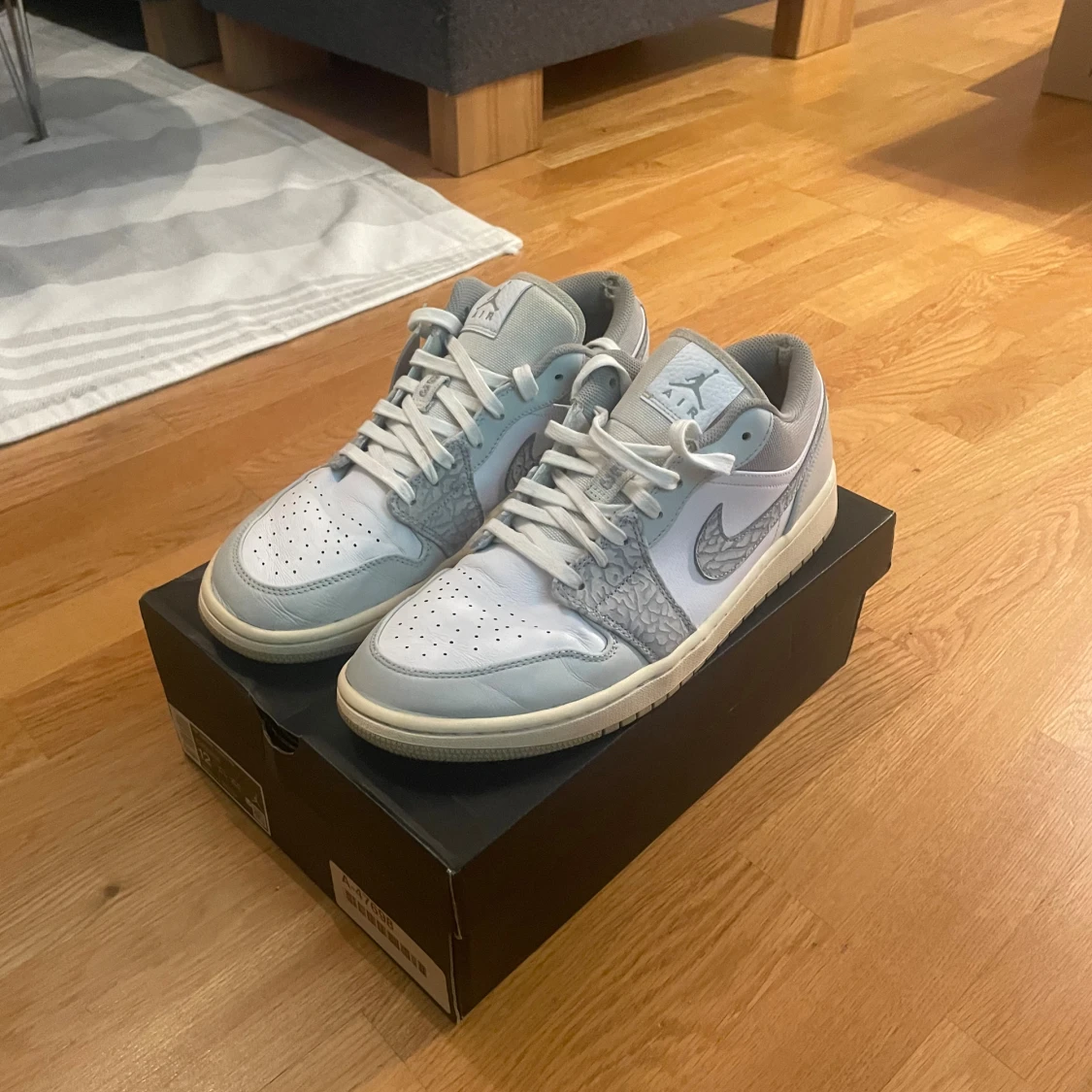Nike Air Jordan 1 Low  grå/vit