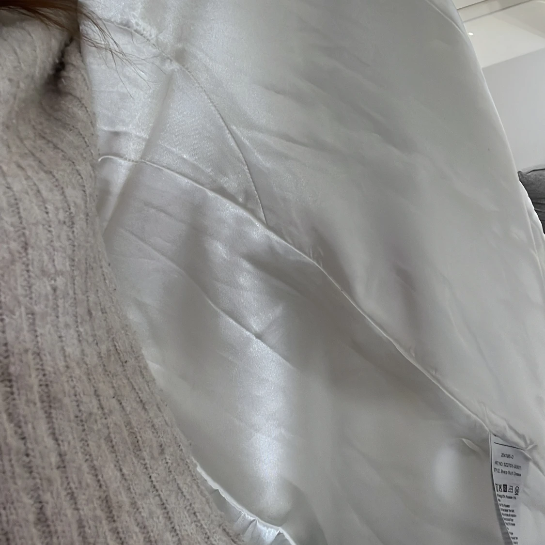 Vit lång kavaj med knappar från Nelly - 1