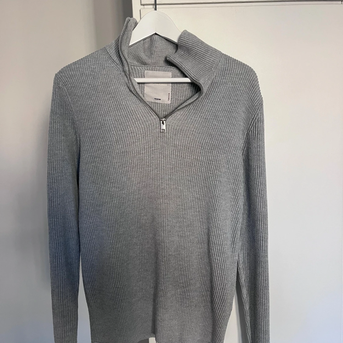 Grå ribbad half zip-tröja Jack & Jones