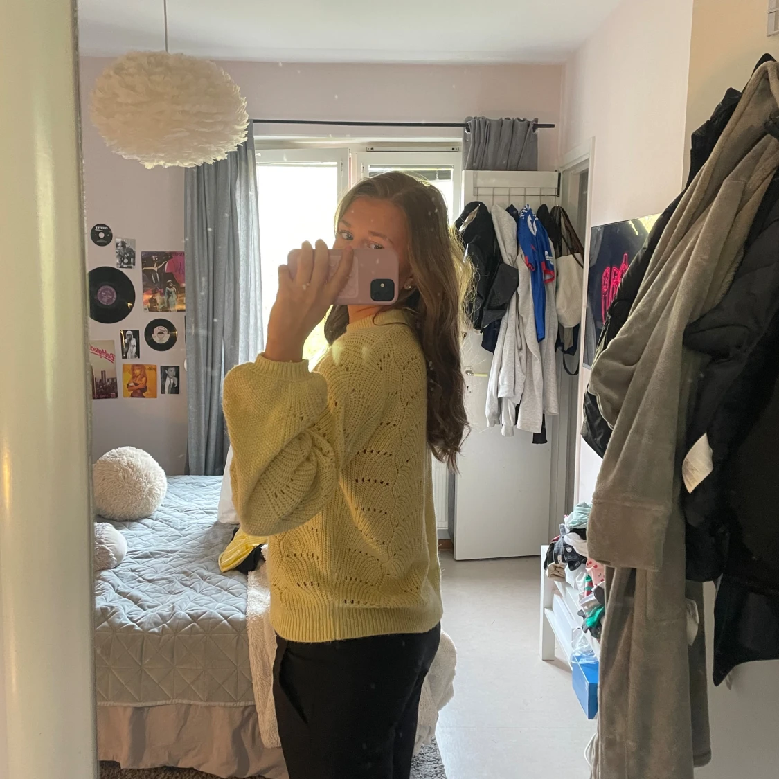 Ljusgul stickad tröja från ICHI - 2