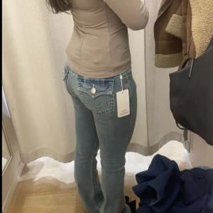 True religion jeans - Säljer ett par true religion jeans då de inte kommer till användning längre