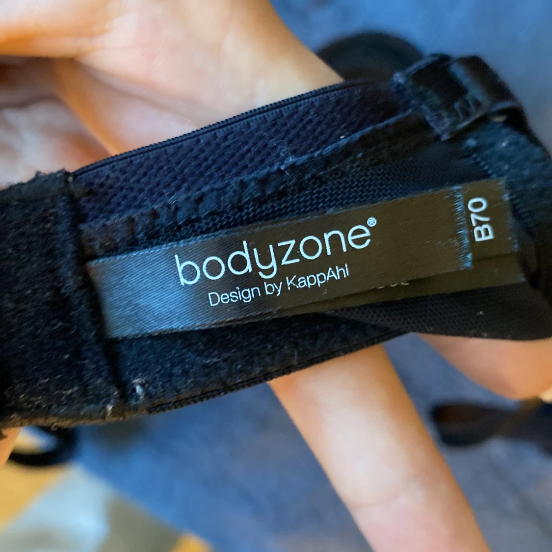 Svart paljett-bh från Bodyzone KappAhl - 2