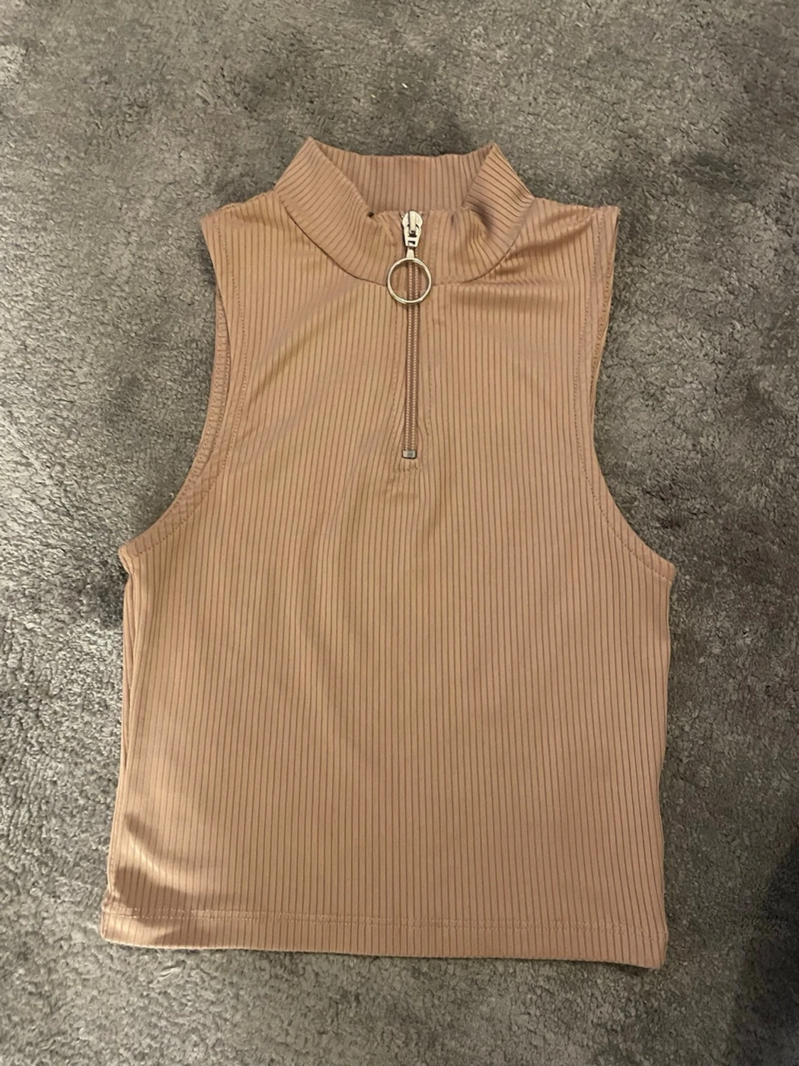 Beige ribbad croppad linnetopp - 4