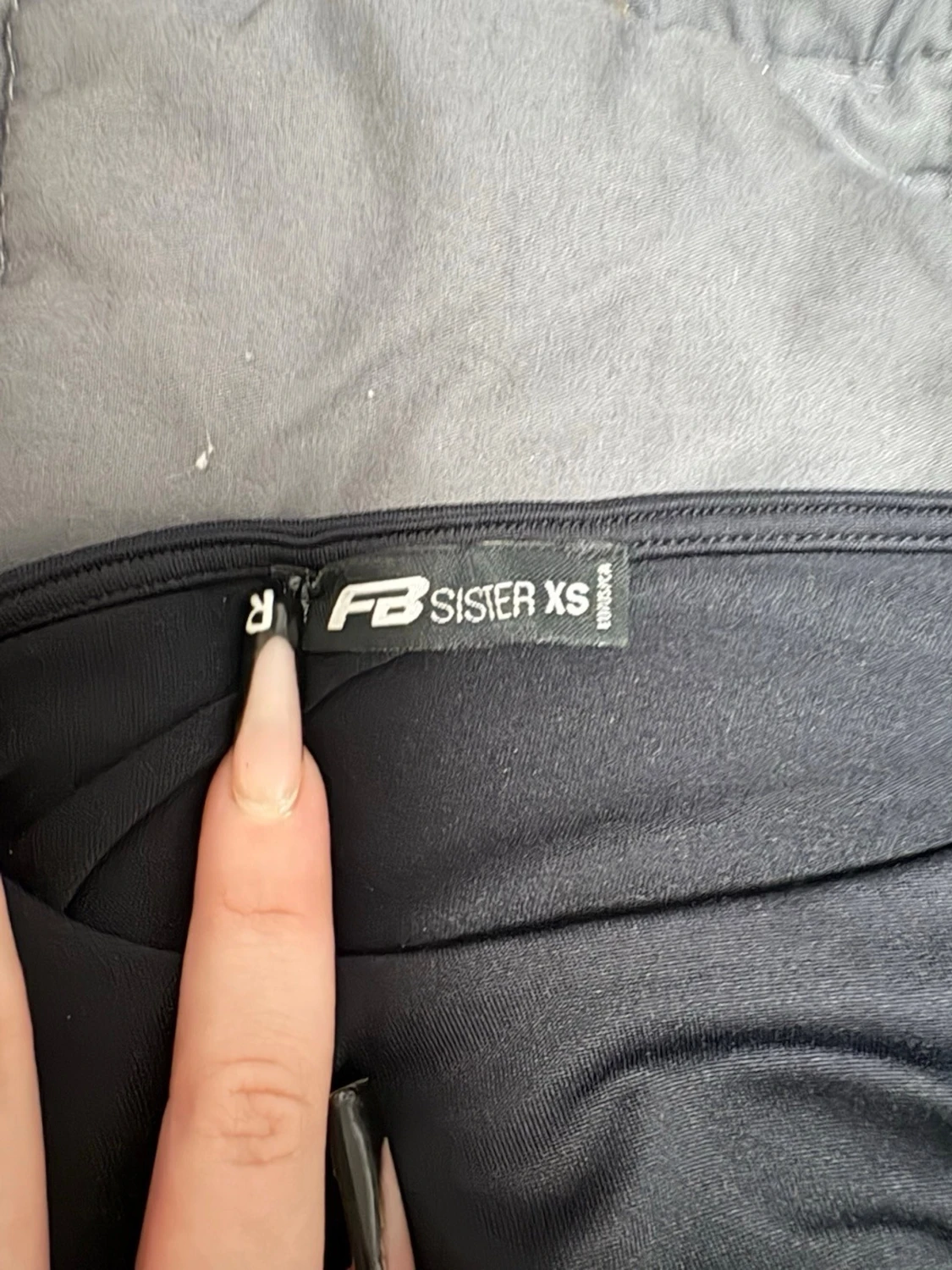 Svart långärmad topp från FB Sister - 1