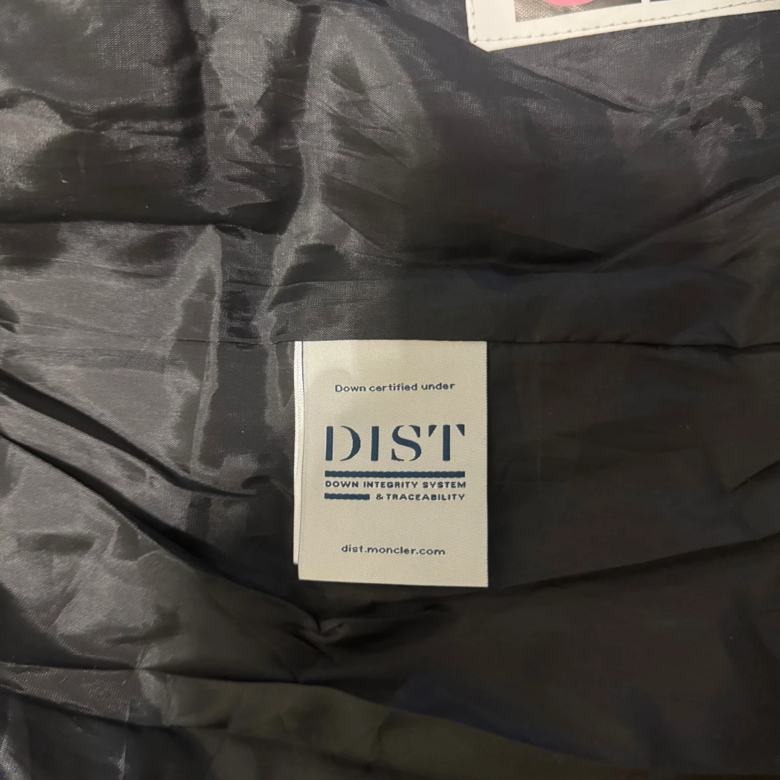 Svart Moncler pufferjacka med huva - 4