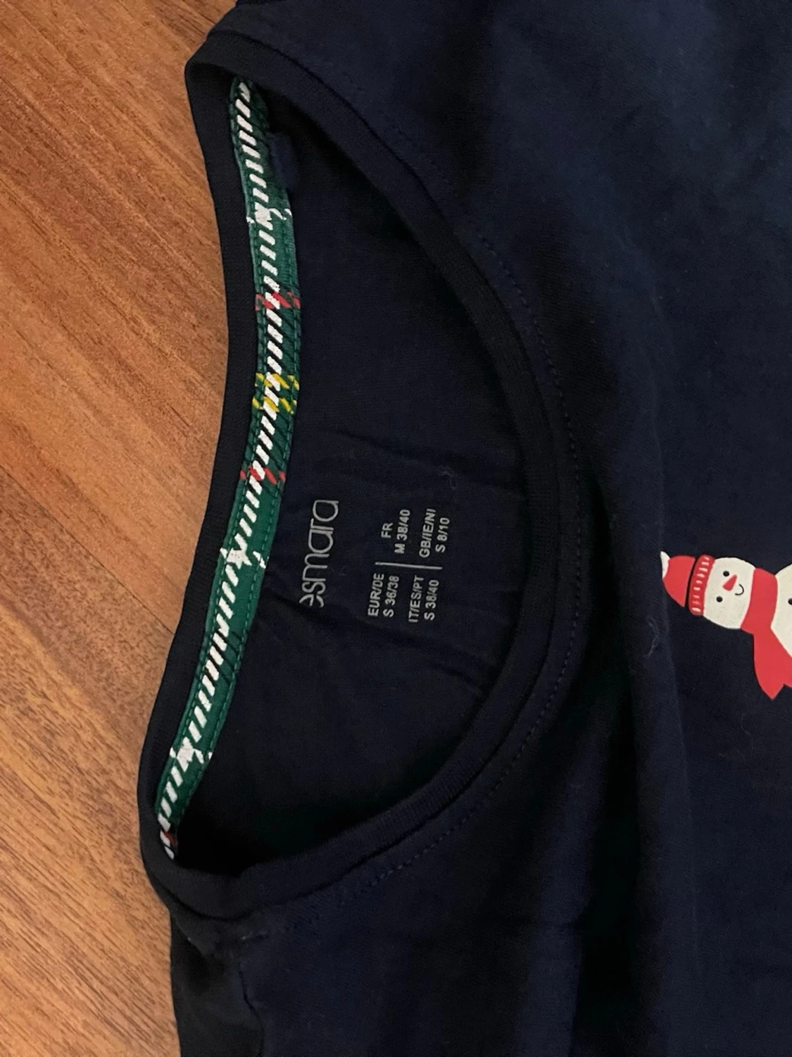 Mörkblå jultröja med print från Esmara - 3