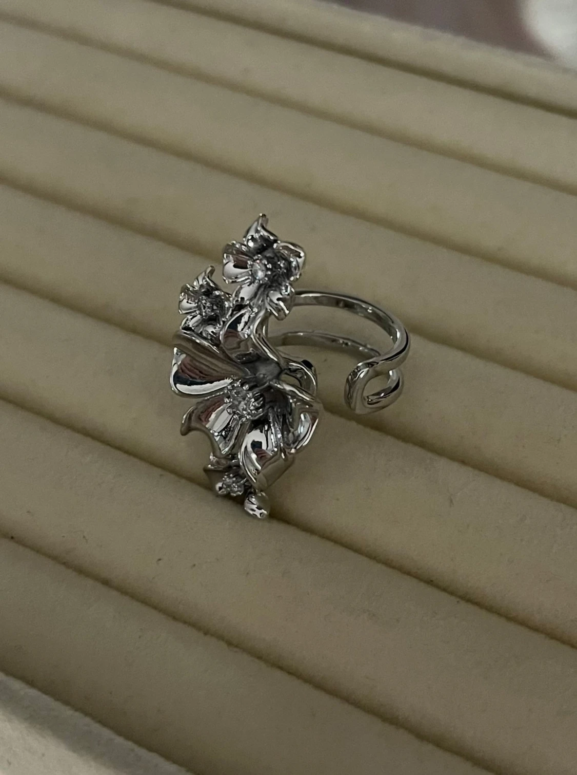 La Fleur Multi Ring - Ioaku inspirerad ring - 2