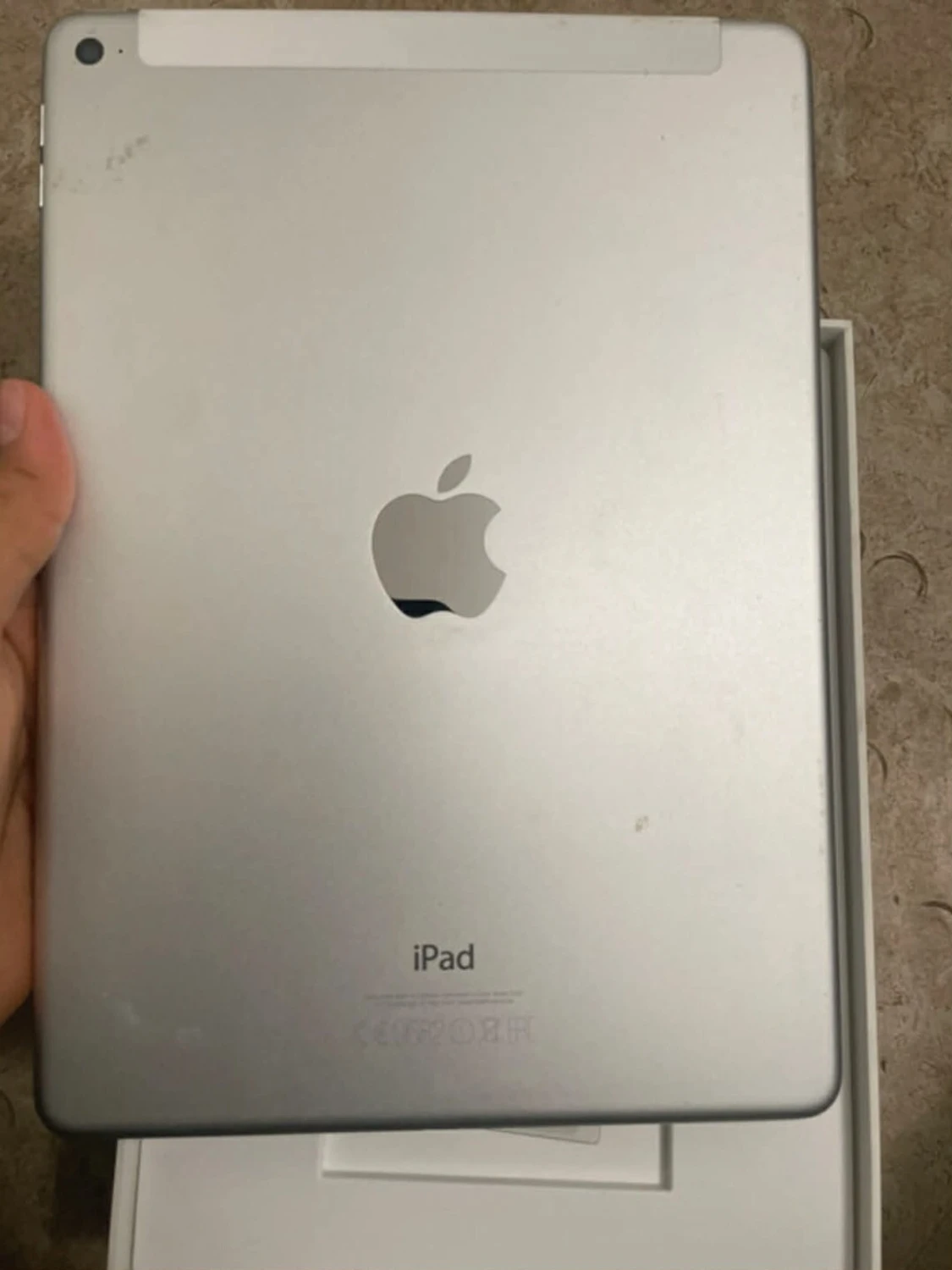 Apple iPad - 1