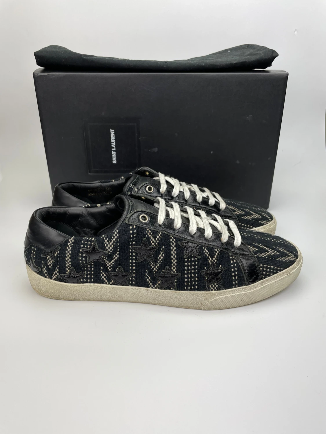 Saint Laurent (rare)