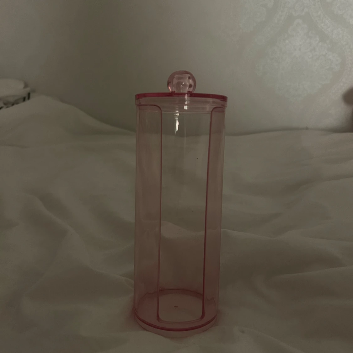 Rosa sminkborstställ i plast