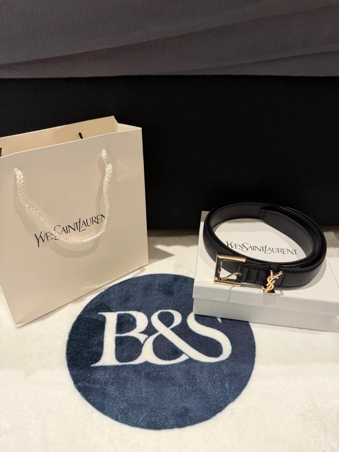 YSL Yves saint laurent black and gold belt -110cm