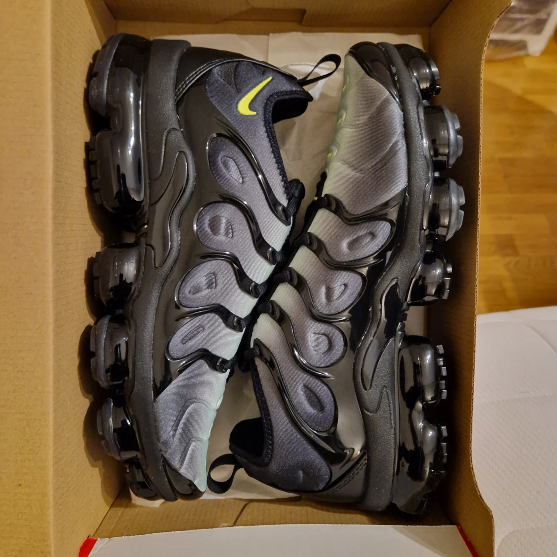 Nya Nike Vapormax Plus EU44.5  - 1