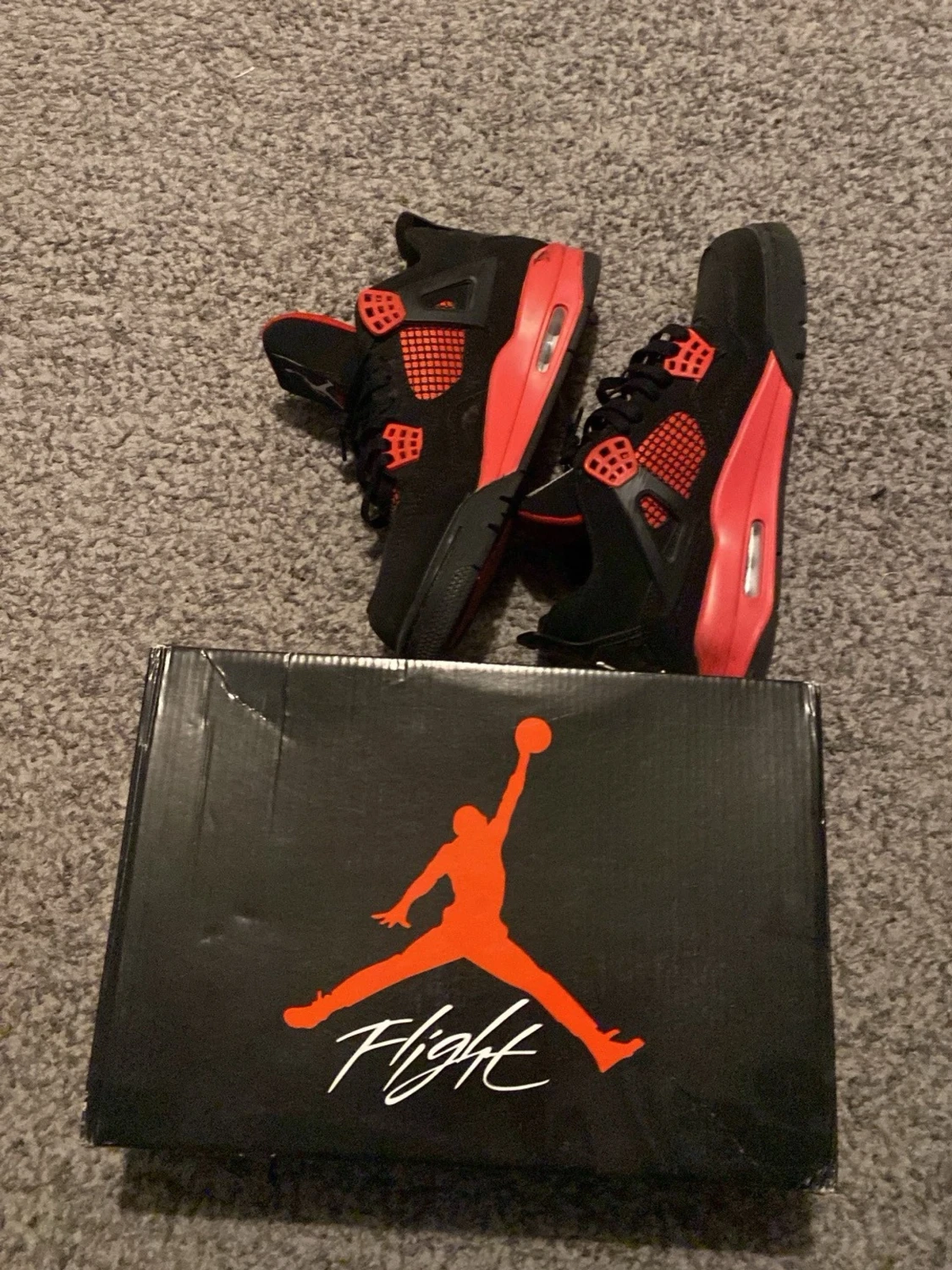 Jordan 4 red thunder