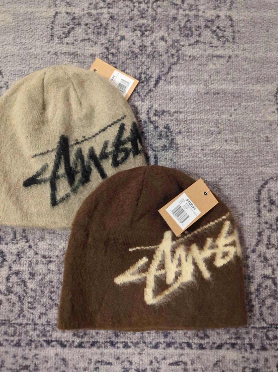 2 Stüssy mössor - 2