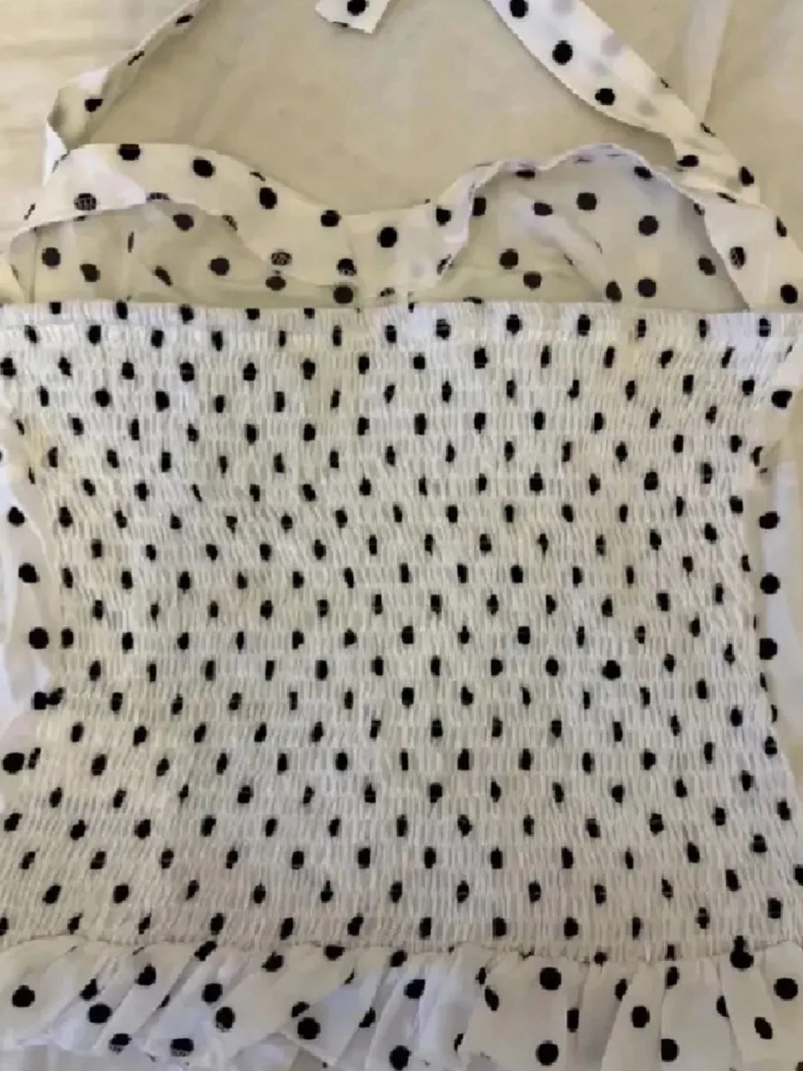 Vit prickig linnetopp med volang - 3