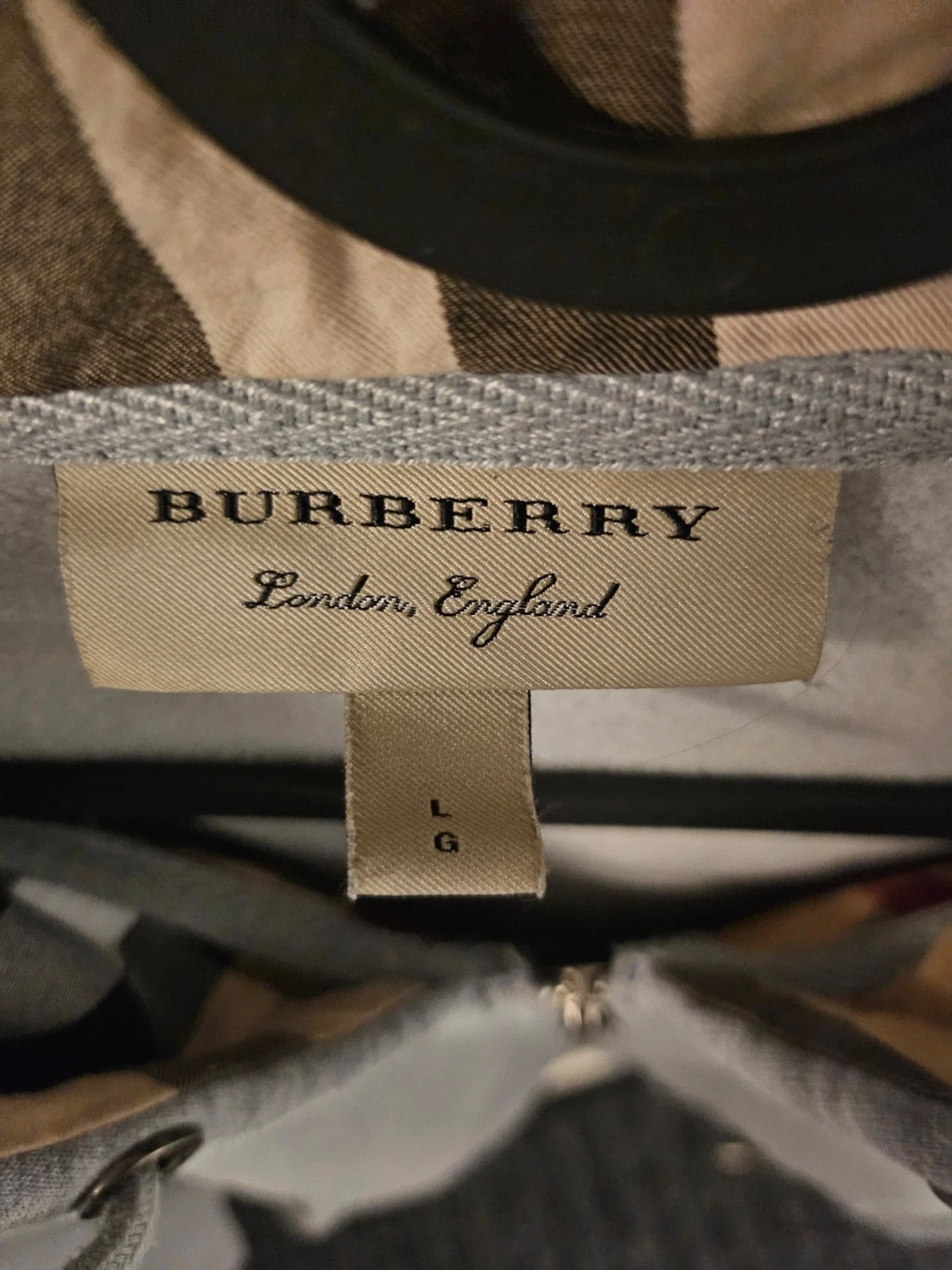 Burberry - 1