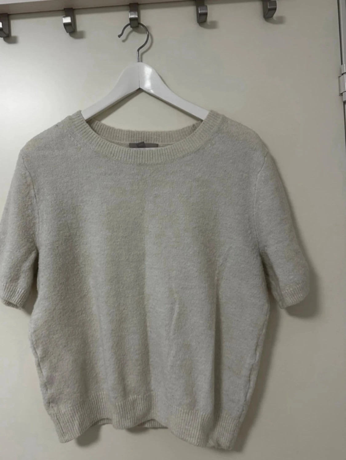 Beige stickad topp från H&M