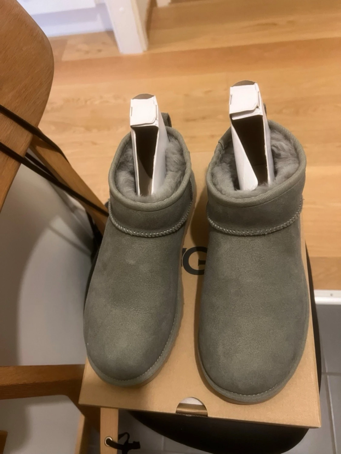 UGG Classic Ultra Mini - 1