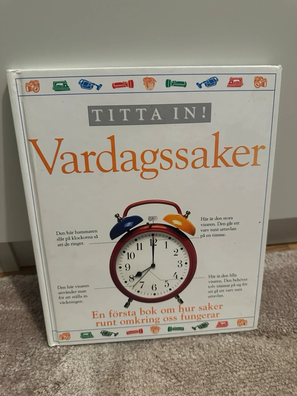 Titta in! Vardagssaker bok