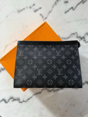 Necessär Unisex - Helt ny necessär som kan användas av herr och dam.