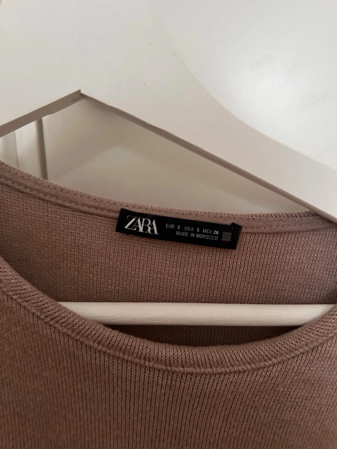 Zara topp med knytning  - 2