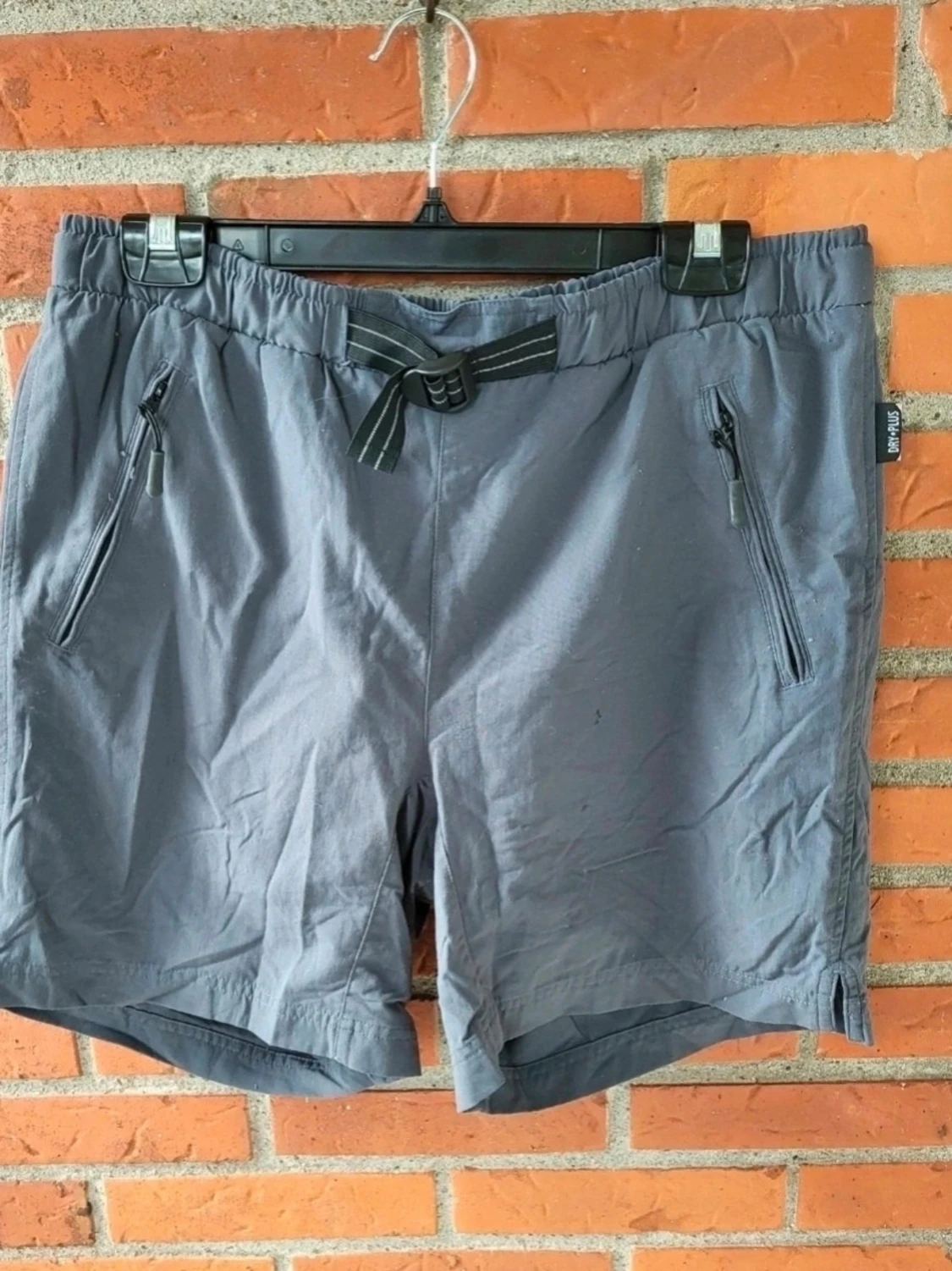 Grå cykel träningsshorts från Nakamura M