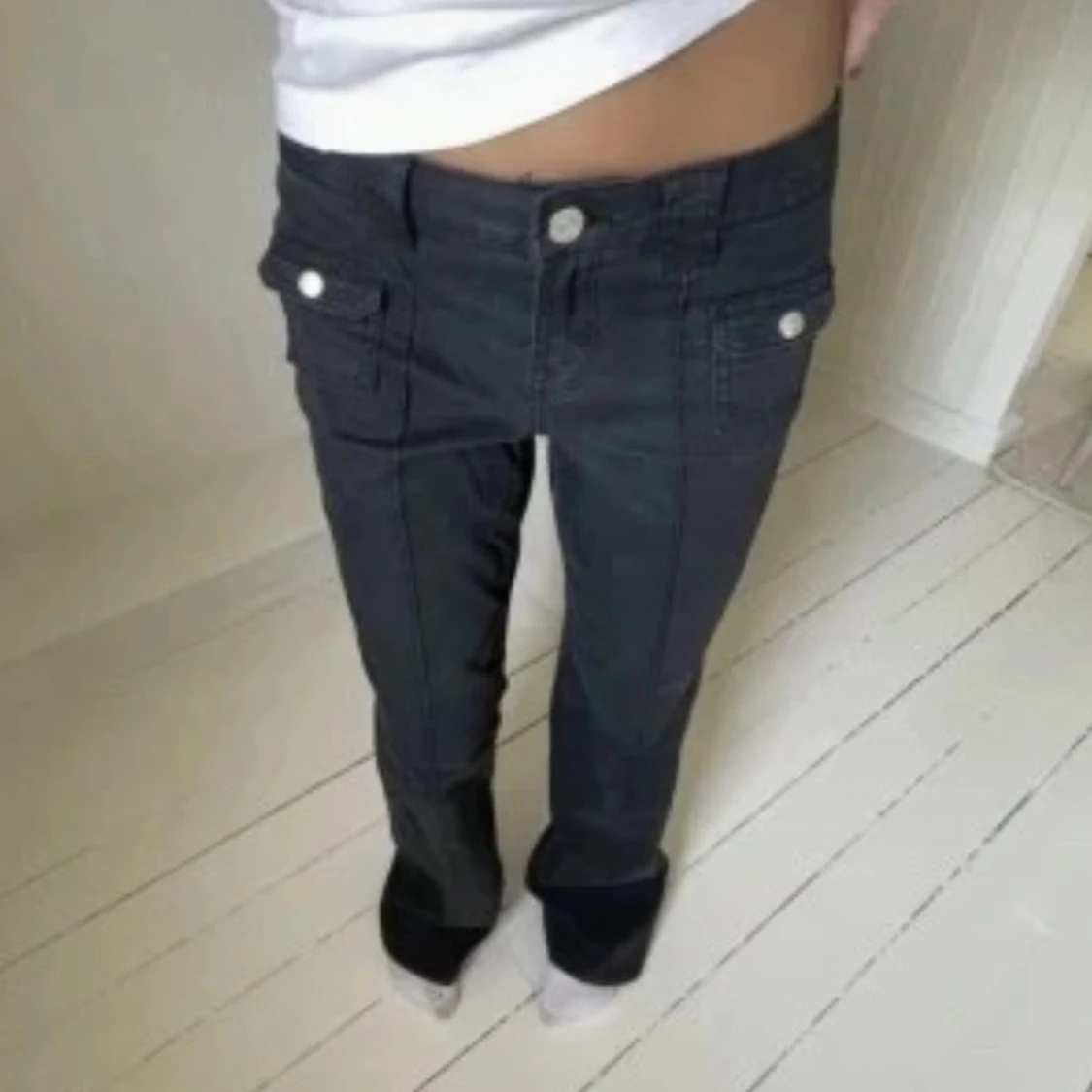 Svarta lågmidjade bootcut jeans
