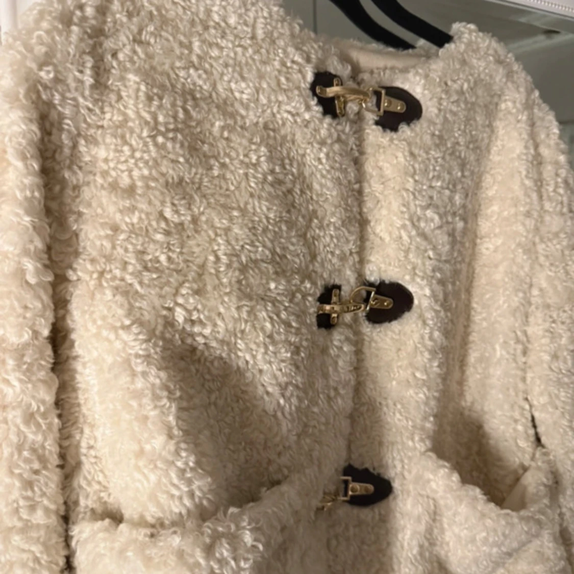 Krämvit teddyjacka från Zara L - 1