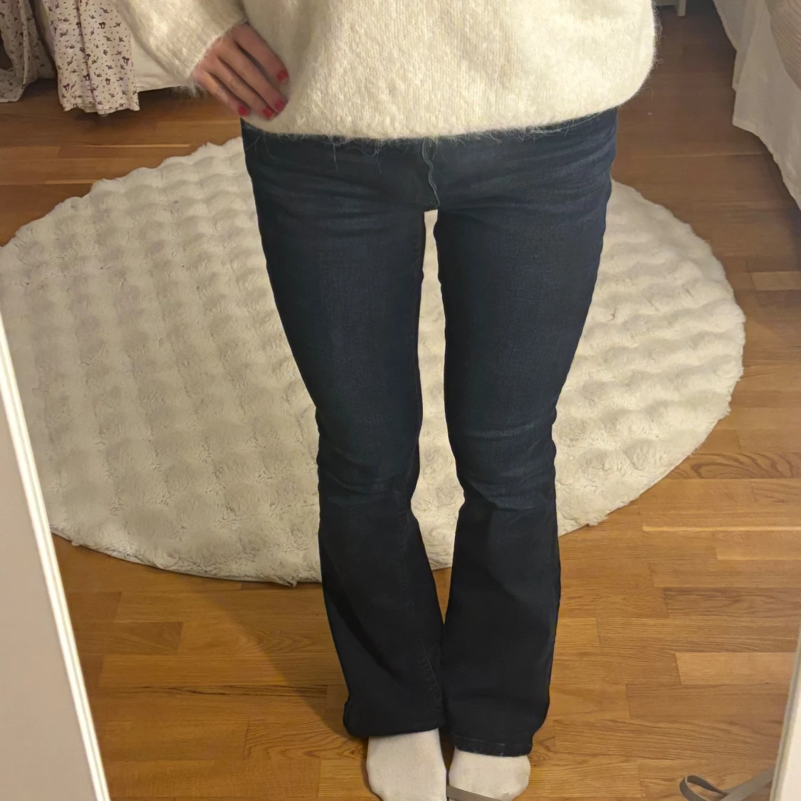 Mörkblå bootcut jeans  - 1