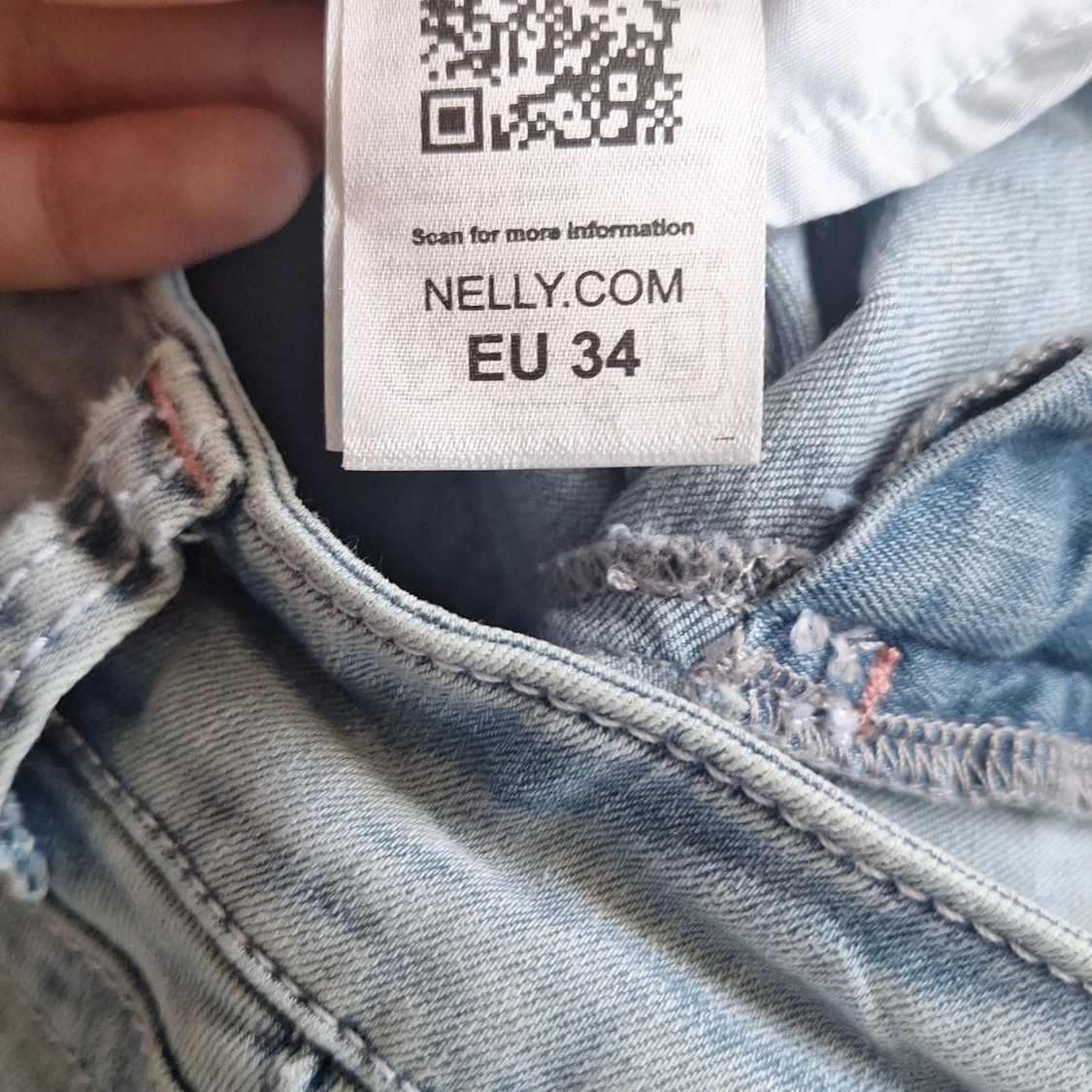 Bootcut jeans med slitningar från Nelly - 3